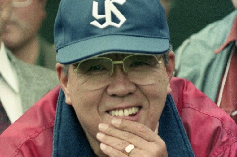 南海ホークス時代、1970年に選手兼任監督となった野村克也。80年、45歳のとき西武で現役引退。90年にヤクルト監督となり、阪神、社会人のシダックス、楽天でも監督を務めた ／ photograph by Sankei Shimbun