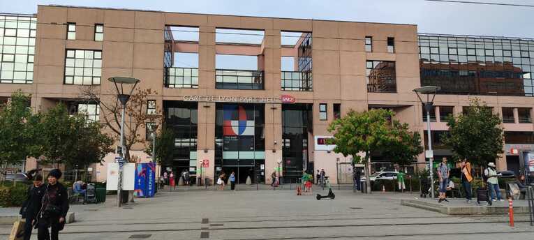 リヨン駅　©Hiroaki Sawada