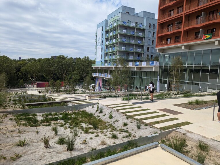 パリ五輪の選手村（全56枚）©JMPA