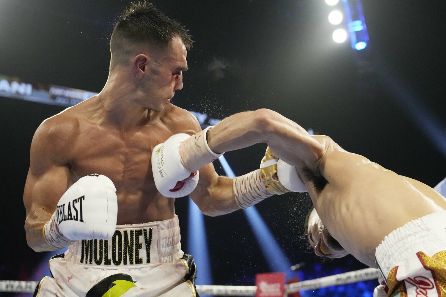 5月20日モロニ―を仕留めた、中谷潤人“衝撃の左フック”　©AFLO