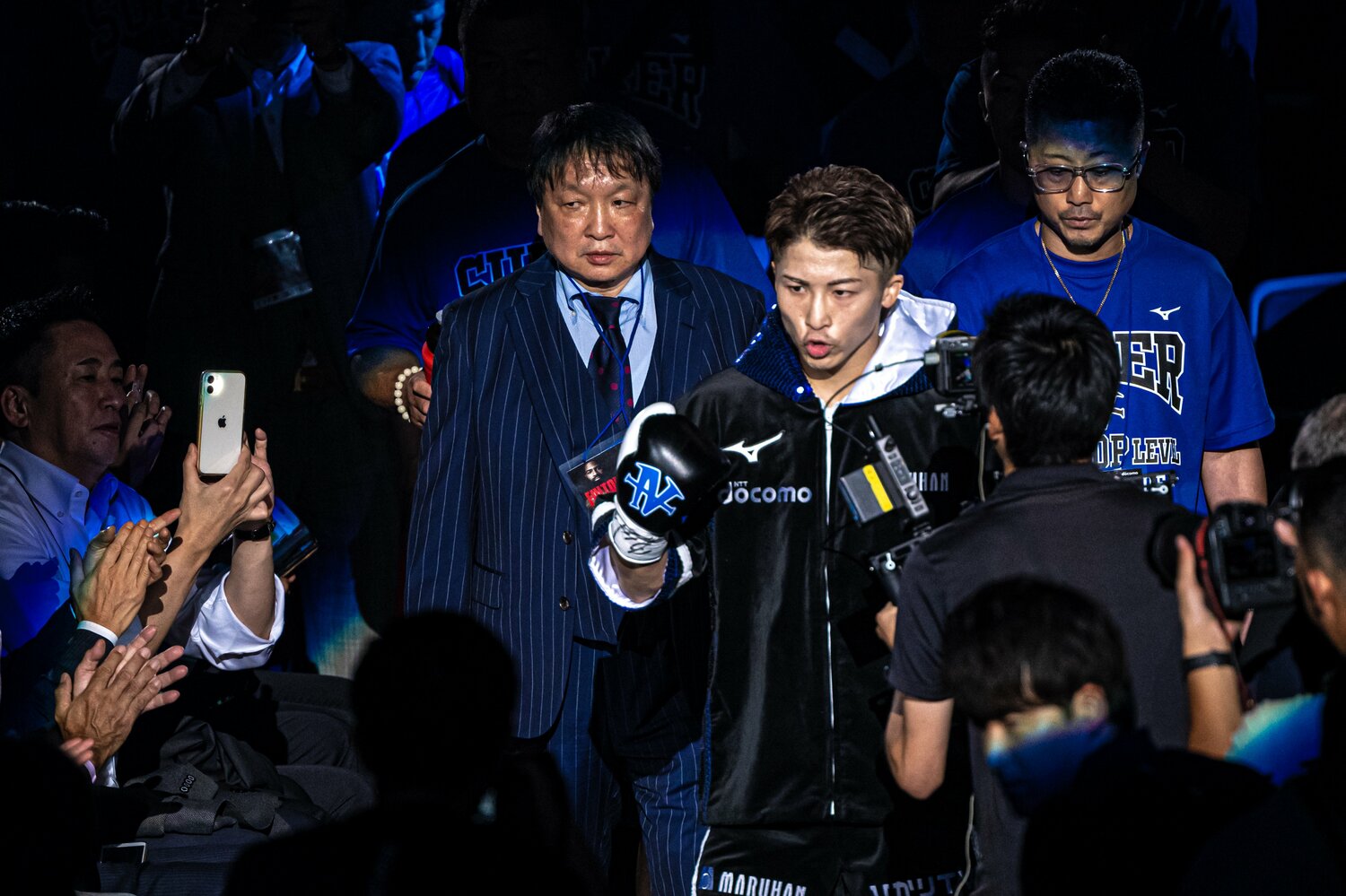 フルトン戦のリングに向かう井上尚弥陣営　©︎Takuya Sugiyama