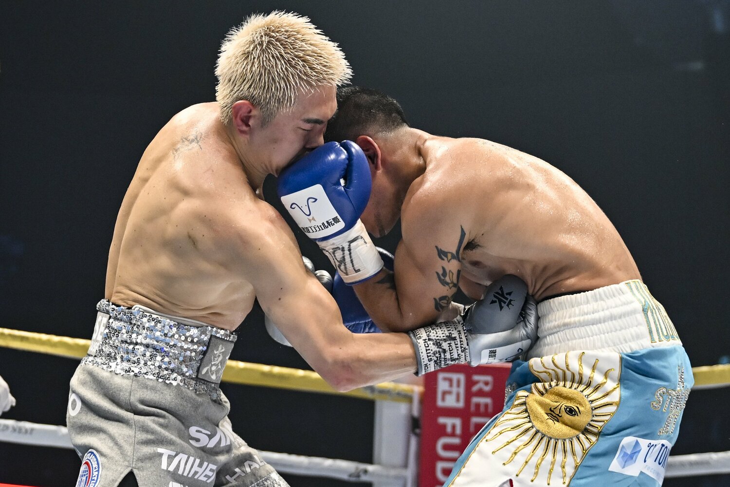 試合を通して有効だった井岡一翔のボディ　©Hiroaki Finito Yamaguchi