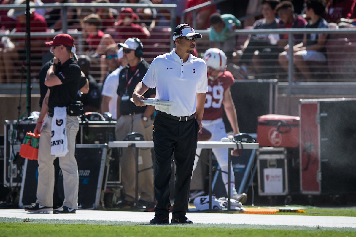 スタンフォード大のアメリカンフットボール部でコーチを17年務める河田さん　©Tsuyoshi Kawata