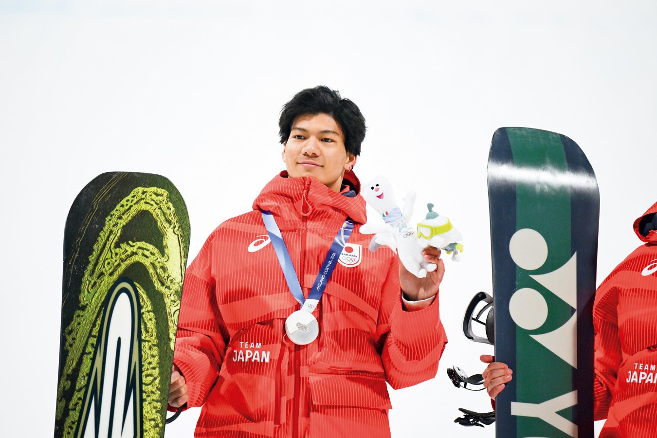 木俣椋真 Ryoma Kimata 2002年7月24日生、愛知県出身。父・慎也氏の影響で、小学生時代に競技を始める。ビッグエアで'19年世界ジュニア選手権、'20年ユース五輪、'25年世界選手権優勝。今大会では銀メダルを獲得。ヤマゼン所属。167cm、60kg Nanae Suzuki / JMPA