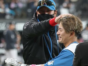 「誰にも言わないでね」新庄剛志監督が耳元で開幕スタメン通達…日本ハム“恐怖の9番”水野達稀を震わせたボスの賛辞「水野君 有難う 感動した」