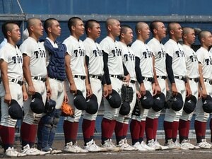 センバツ王者・大阪桐蔭が敗れる波乱…高校球界の「絶対王者」に起こっていた“異変の中身”下級生からブレイクでも「最上級生になると…」のナゼ
