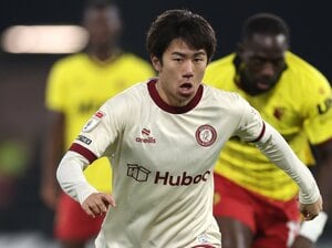 「ここはサッカーの種類が違う」ブリストル移籍の平河悠、2部の洗礼とファンの声援受け挑戦続ける