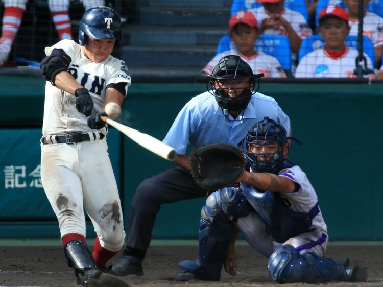 大阪桐蔭　春夏連覇記念誌 それぞれの世界にプロがいるんだな」“大阪桐蔭で春夏連覇→5大商社の