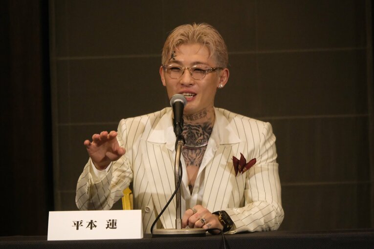 会見は約70分にも及んだ