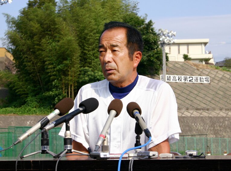 山下は2005年に星稜の監督を勇退した　©JIJI PRESS