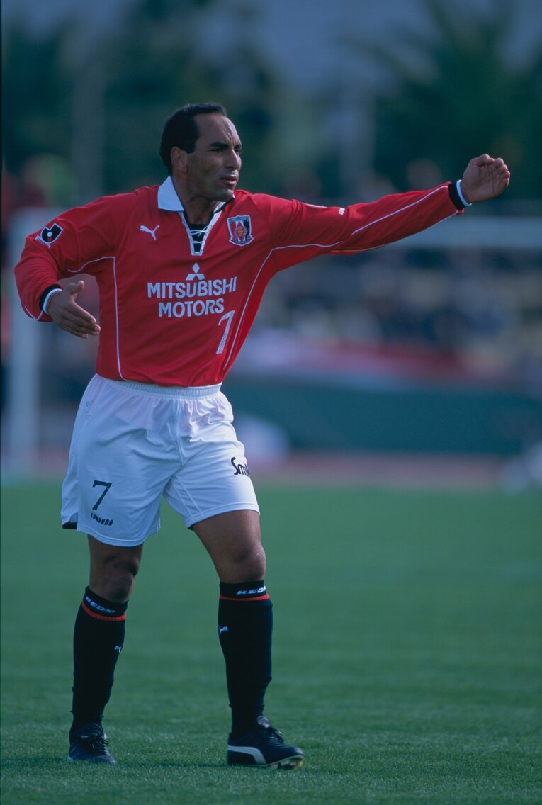 Jリーグ時代のエジムンド（全3枚中の1枚目）　©Sports Graphic Number