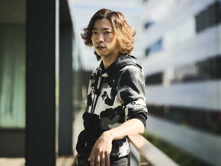 “高橋大輔の同期で元ジャニーズJr.”小林宏一が明かす「『SHOCK』に出たらすぐに新幹線でリンクに」多忙すぎた異色の両立生活(9)