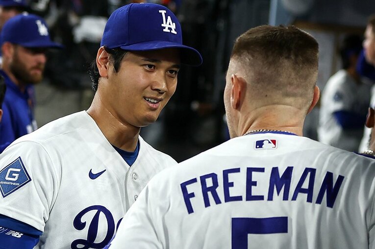 大谷翔平とフリーマン。常勝ドジャースの主力であるとともに、良きパパでもある ／ photograph by Meg Oliphant/Getty Images