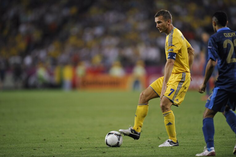 2012年ユーロ　©BUNGEISHUNJU