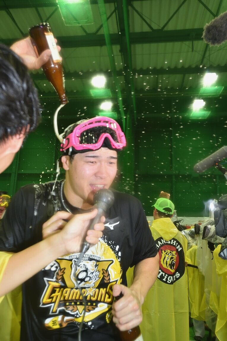 阪神タイガース 優勝ビールかけ　©︎Hideki Sugiyama 