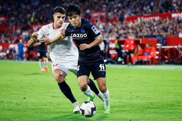 久保建英「脱臼ケガ明け緊急出場」を撮った…W杯へ頼もしい攻撃力と“激論”、気になるのは“ほぼ90分プレー時の疲労感”(27)