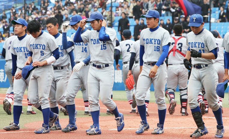 2014年4月、70連敗を喫した。この後連敗記録は翌年5月、リーグ歴代ワースト「94」まで続いた。近年は他校との実力差は徐々になくなってきている　©JIJI PRESS