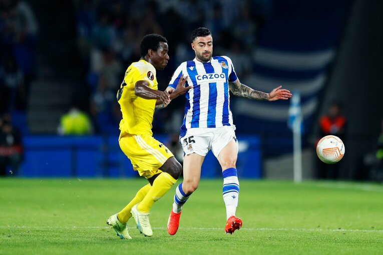 “クボコールに応えるヘディングアシスト”だけでない久保建英の強み 「自信に満ちる右サイドでの落ち着き」をELで撮った(13)