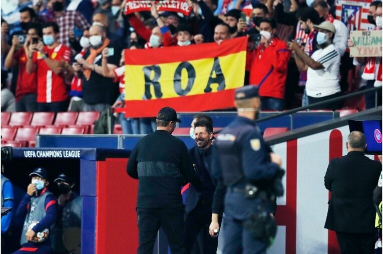 CLで南野拓実はベンチだったけど… 間近で笑うサラー、クロップvsシメオネを撮影したカメラマンが見た「名将の駆け引き」(10)