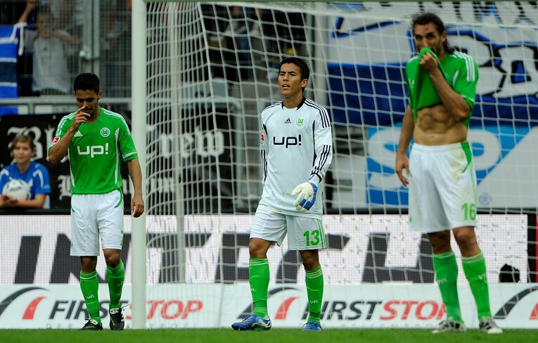 急造GKとなった際の長谷部　©Thorsten Wagner/Getty Images