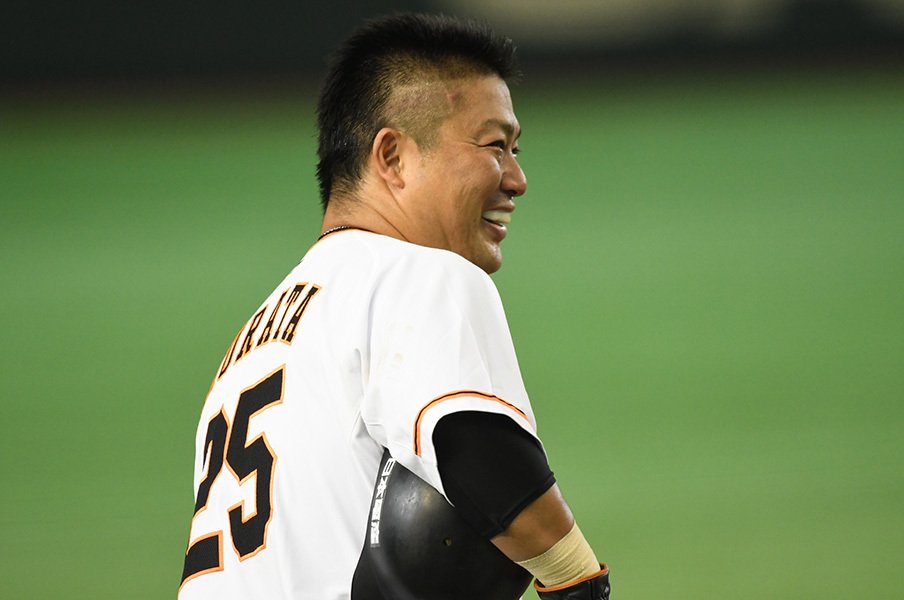 松坂世代で名球会入り一番乗り?村田修一は2000本を打てるか。<Number Web> photograph by Hideki Sugiyama