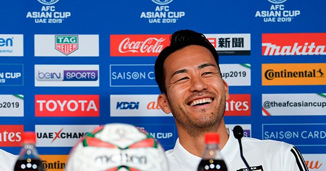 新キャプテン 吉田麻也の存在感 僕は長谷部誠にはなれない サッカー日本代表 Number Web ナンバー