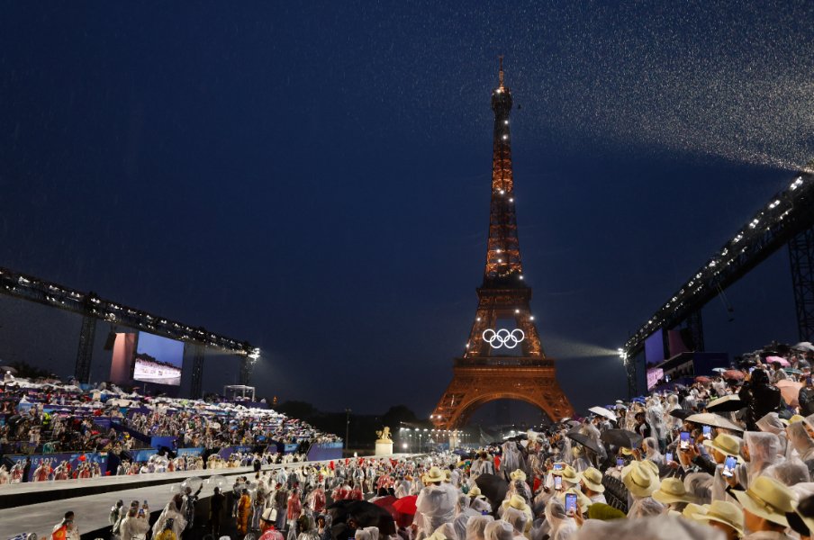 開会式のトロカデロ広場　©JMPA PK AFLO