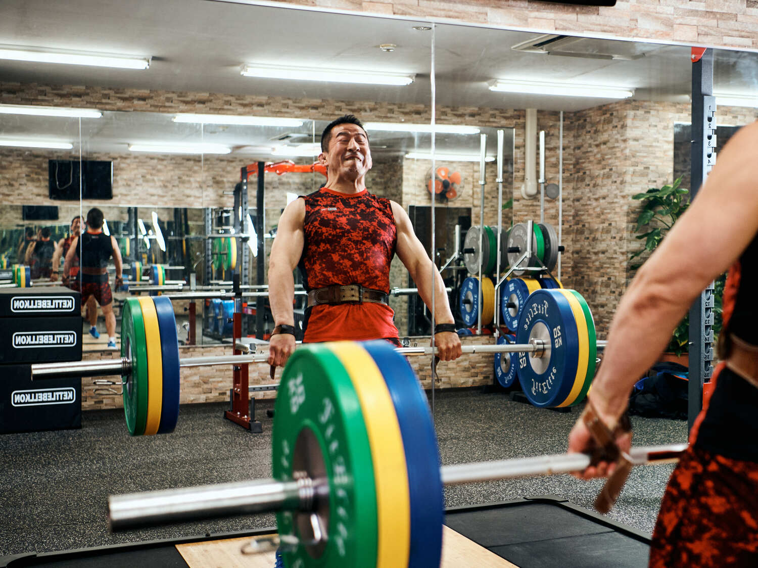 「トレーニングの様子を撮らせてください」とお願いすると快く撮影に応じてくれた永田。だが、バーを握ると目の色が変わった　©︎Ichisei Hiramatsu