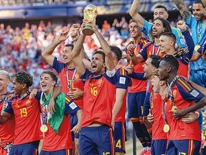 ［16年ぶりの栄冠］スペインvs.アルゼンチン「獰猛さを制した甘美なタッチ」