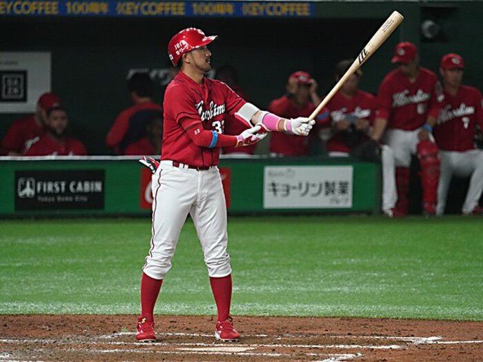 最下位カープに足りない「活気」。いま試される3連覇メンバーの姿勢。＜Number Web＞ photograph by Hideki Sugiyama