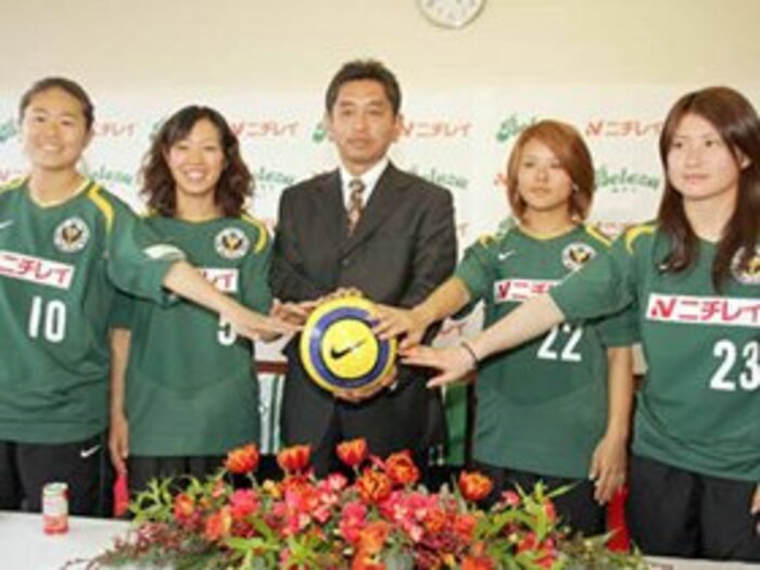 百花繚乱、L・リーグ。'05年の見どころは？＜Number Web＞ photograph by Noriko Hayakusa