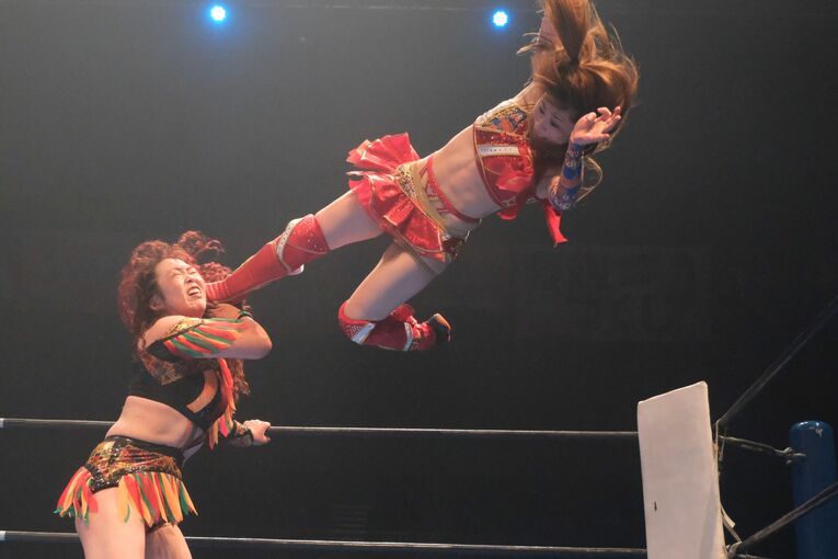 中学生選手にデスマッチ、2試合ぶっ続け40分の王座戦...「お前らのせいでプロレスがダメになる」と言われたアイスリボンが覆した常識とは(50)