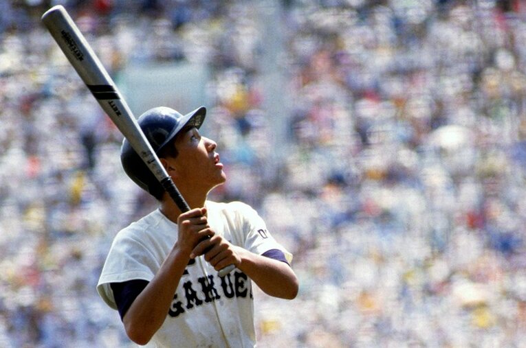 1980年代、高校野球のヒーローだったPL学園・清原和博。その当時から「金属バット」について議論されていた歴史がある ／ photograph by Katsuro Okazawa/AFLO