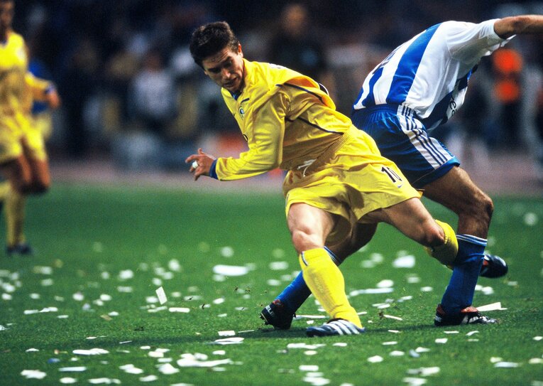 00-01シーズン、欧州CL出場時のキューウェル（vsデポルティボ・ラコルーニャ）　©Kazuaki Nishiyama