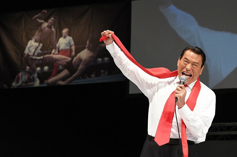 今年中にはマカオで「アントニオ猪木vs.モハメド・アリ　格闘技世界一決定戦40周年記念大会」を開催予定というIGF。 ／ photograph by Essei Hara