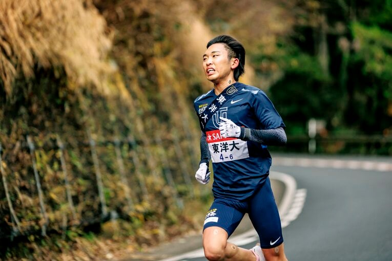 【2025箱根駅伝】東洋大の6区を走った西村真周（3年）　©Yuki Suenaga
