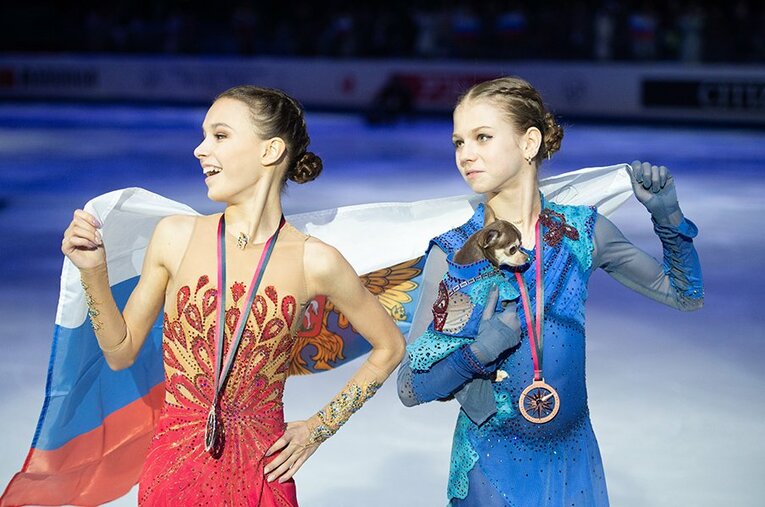 ギャラリー 秘蔵写真 羽生結弦 コストルナヤ 宇野昌磨 19 シーズン前半戦の名演技 フィギュアスケート Number Web ナンバー