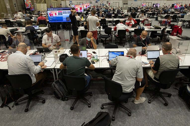 五輪のMPC内の様子。ブラジル人記者が東京五輪運営の率直な評価を語った ／ photograph by Rick Madonik/Getty Images