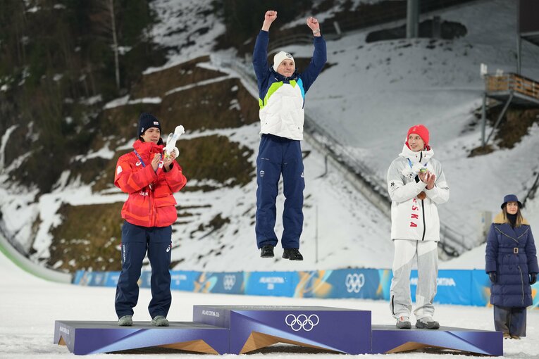 ラージヒルでスロベニア悲願の個人金メダルを獲得したドメン　©Tsutomu Kishimoto / JMPA