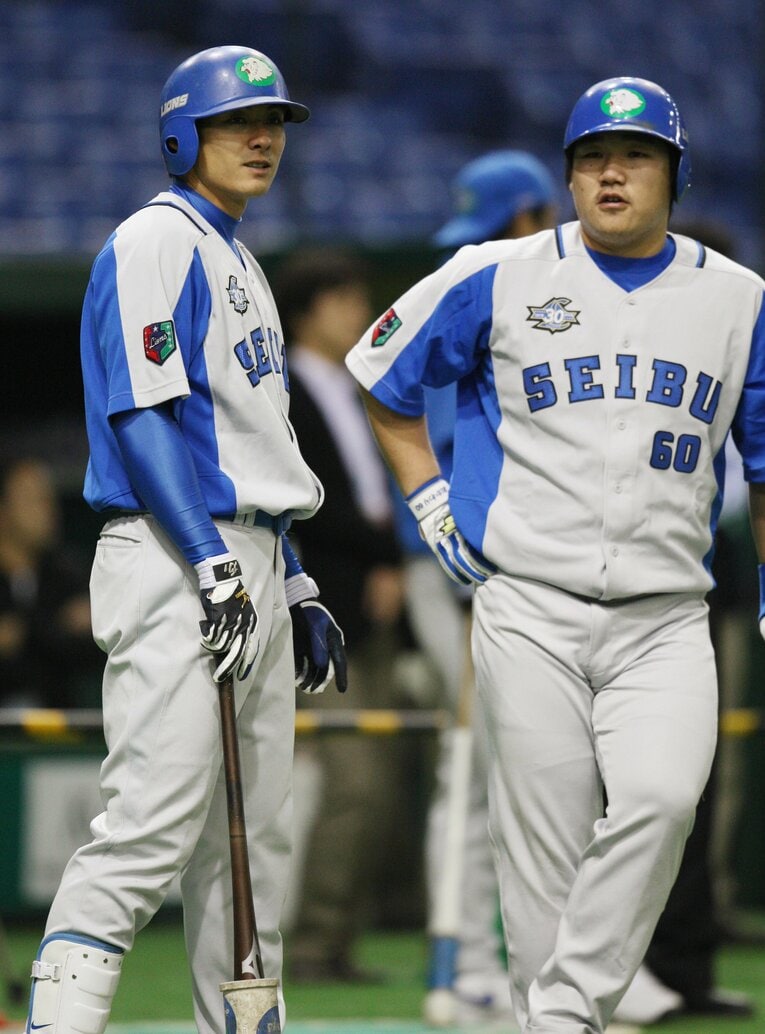 パ・リーグを制した2008年、チームを牽引したのはこの2人だった　©JIJI PRESS