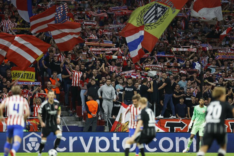 「ドウアンを撮りに来たんだろ？」CL大量失点に少しイラ立った後のブラジル撃破「僕がWBにいたままで」万能の日本代表MF堂安律は欧州でも評判(2)