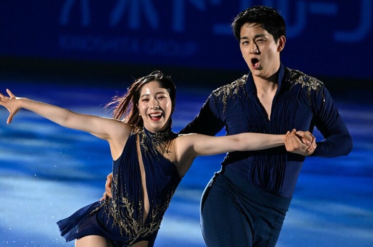 婚約を発表した三浦璃来と木原龍一のペア。その衝撃の報道は、日米でどのような受け止められ方をしたのだろうか？ ／ photograph by Asami Enomoto
