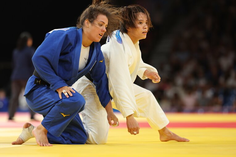 混合団体戦、2回戦スペイン戦で合わせ技一本で勝利した阿部詩　©Tetsuya Higashikawa/JMPA