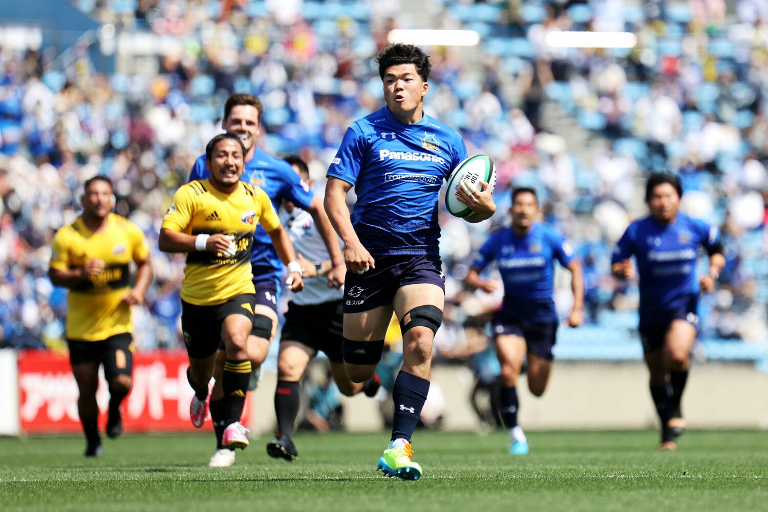 昨季のプレーオフ決勝でも躍動感あるプレーで優勝に貢献した福井　©SportsPressJP/AFLO