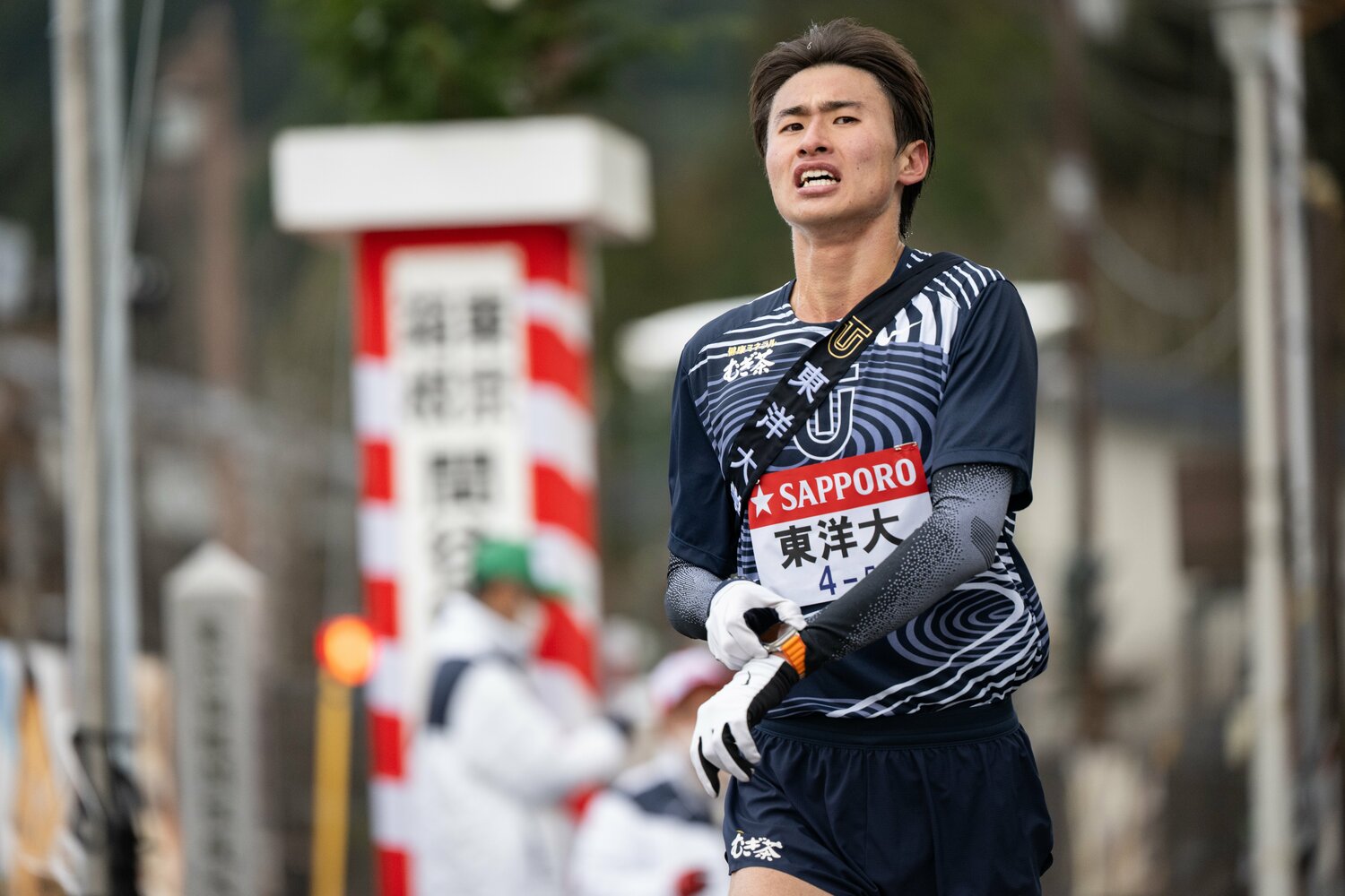 5区を任された主将・前田は、区間5位の好走でチームの順位を11位まで押し上げた　©Nanae Suzuki