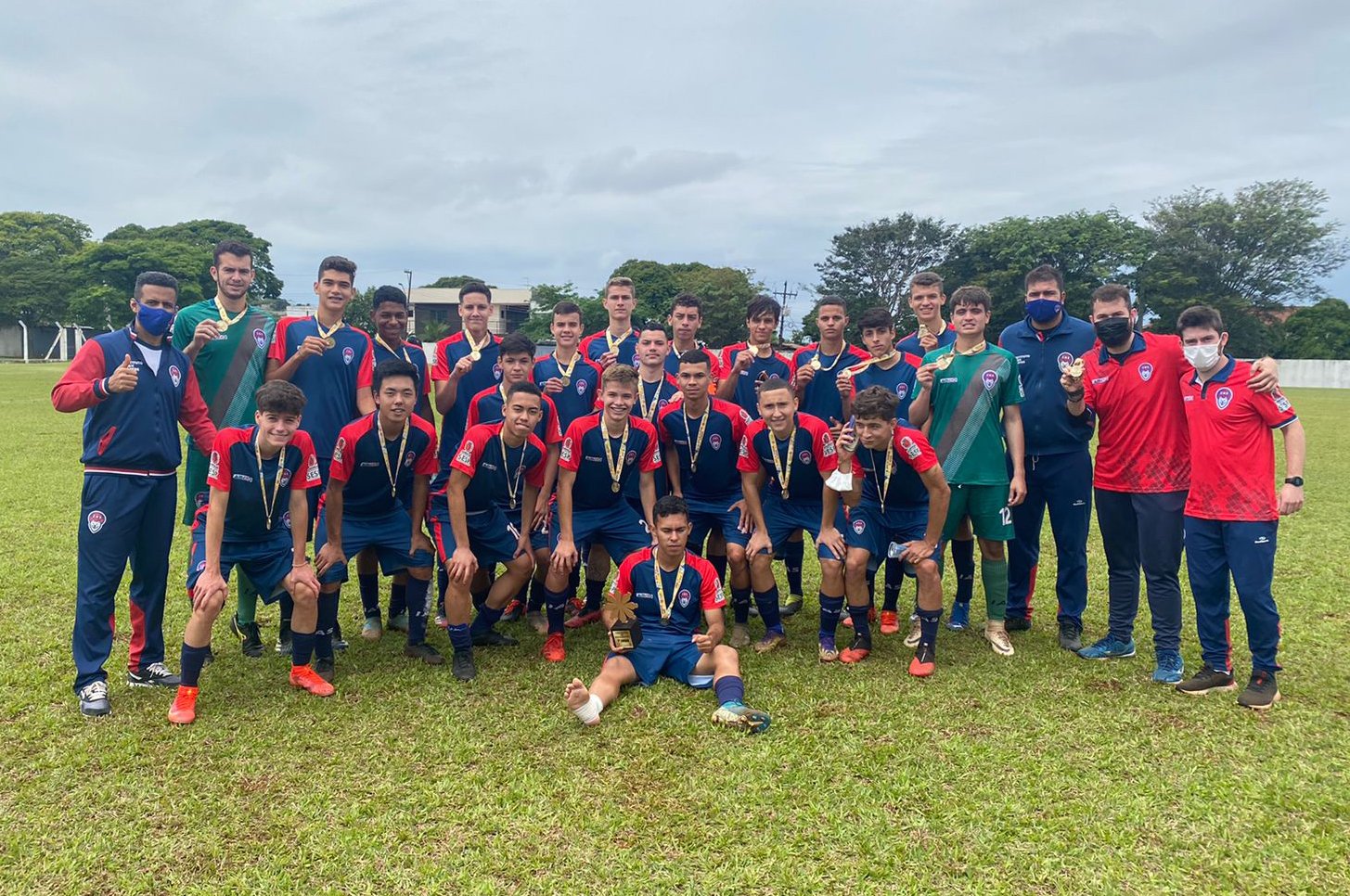 三都主はブラジルで育成に携わっている ※三都主サッカーアカデミー提供