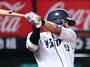 西武・西川愛也「ピッチャーの人生がかかっている」GG賞獲得の26歳が明かす守備論と打撃術「ヒットを打つのはこんなに楽しいのか」覚醒の舞台裏