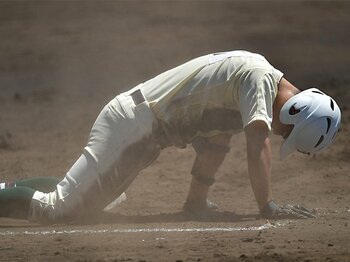 センバツより上手い二塁手がいた。九州にプロスカウトが集まる理由。＜Number Web＞ photograph by Hideki Sugiyama