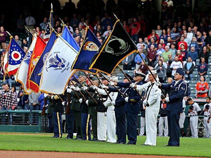 球場に自衛隊を呼ぶことはできるか。メジャーと軍隊の関係から考える。＜Number Web＞ photograph by Getty Images