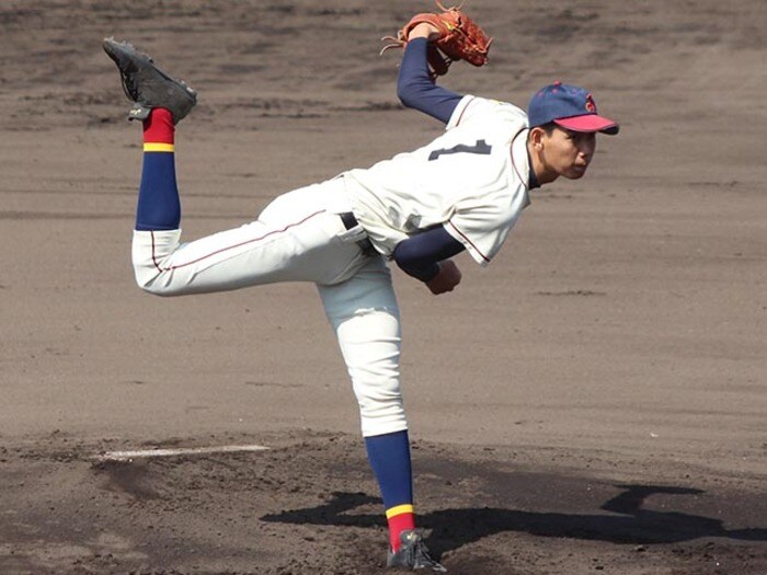 センバツ8強入りの“大阪桐蔭キラー”、11年前の再現を狙う元プロ監督…現地ライターが推す“激戦区・大阪”の注目すべき4校＜Number Web＞ photograph by Fumi Sawai